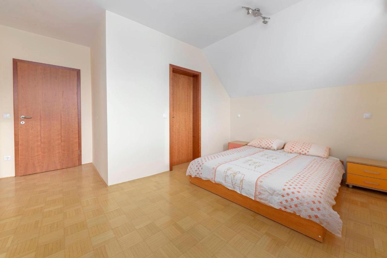 Apartma Ana Preserje  Екстер'єр фото